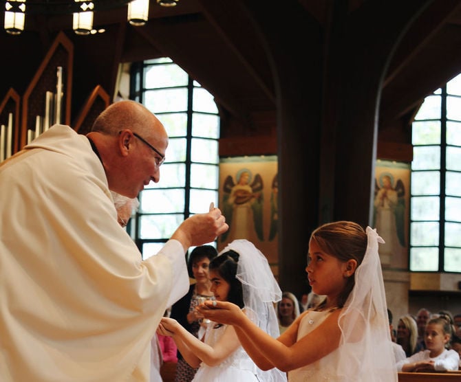 Holy Eucharist Church of the Nativity Leawood, KS